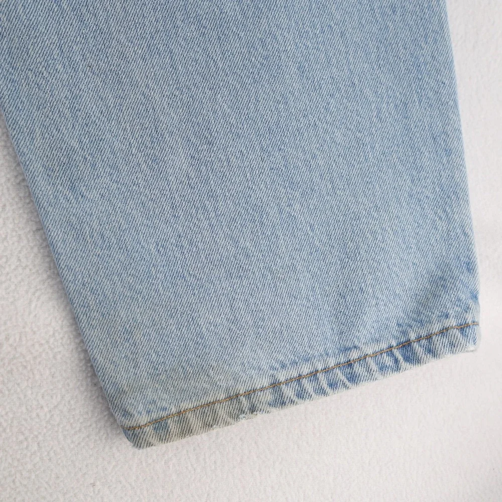 Levis 560 Comfort Fit Tapered Leg Jeans Mens 38x34 Light Wash Blue Vintage USA‎